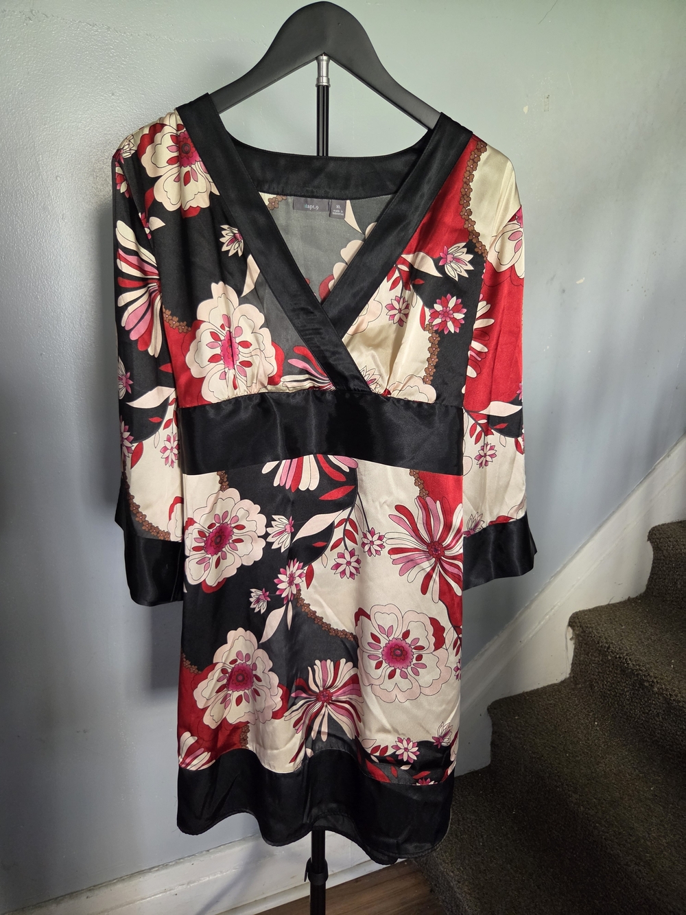 Apt. 9 Black, Red & Cream Floral Long-Sleeve Satin Dress
